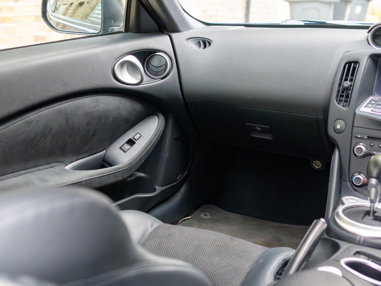 Used Nissan 370 Z for sale - 77688843: Photo 15