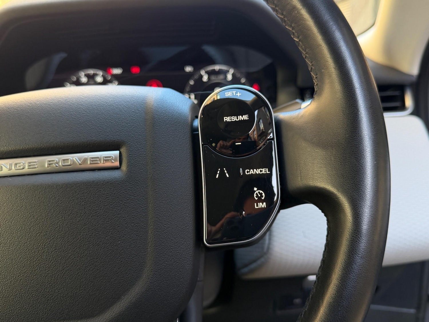 Used Land Rover Range Rover Evoque 2020 for sale - 77940557: Photo 17