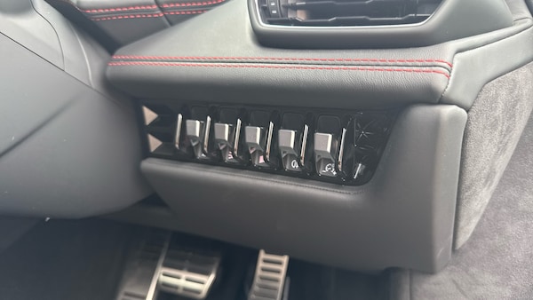 Used Lamborghini Huracan 2023 for sale - 75518028: Photo 15
