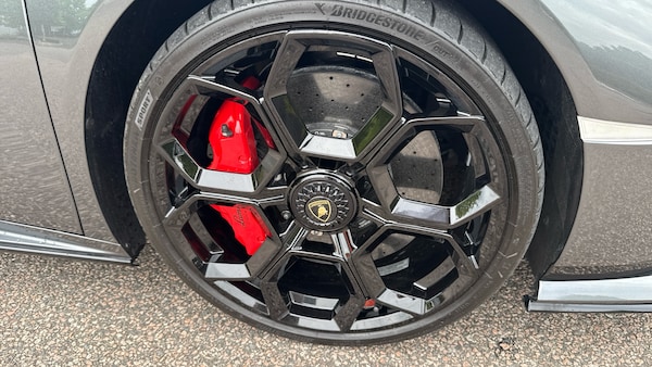 Used Lamborghini Huracan 2023 for sale - 75518028: Photo 18