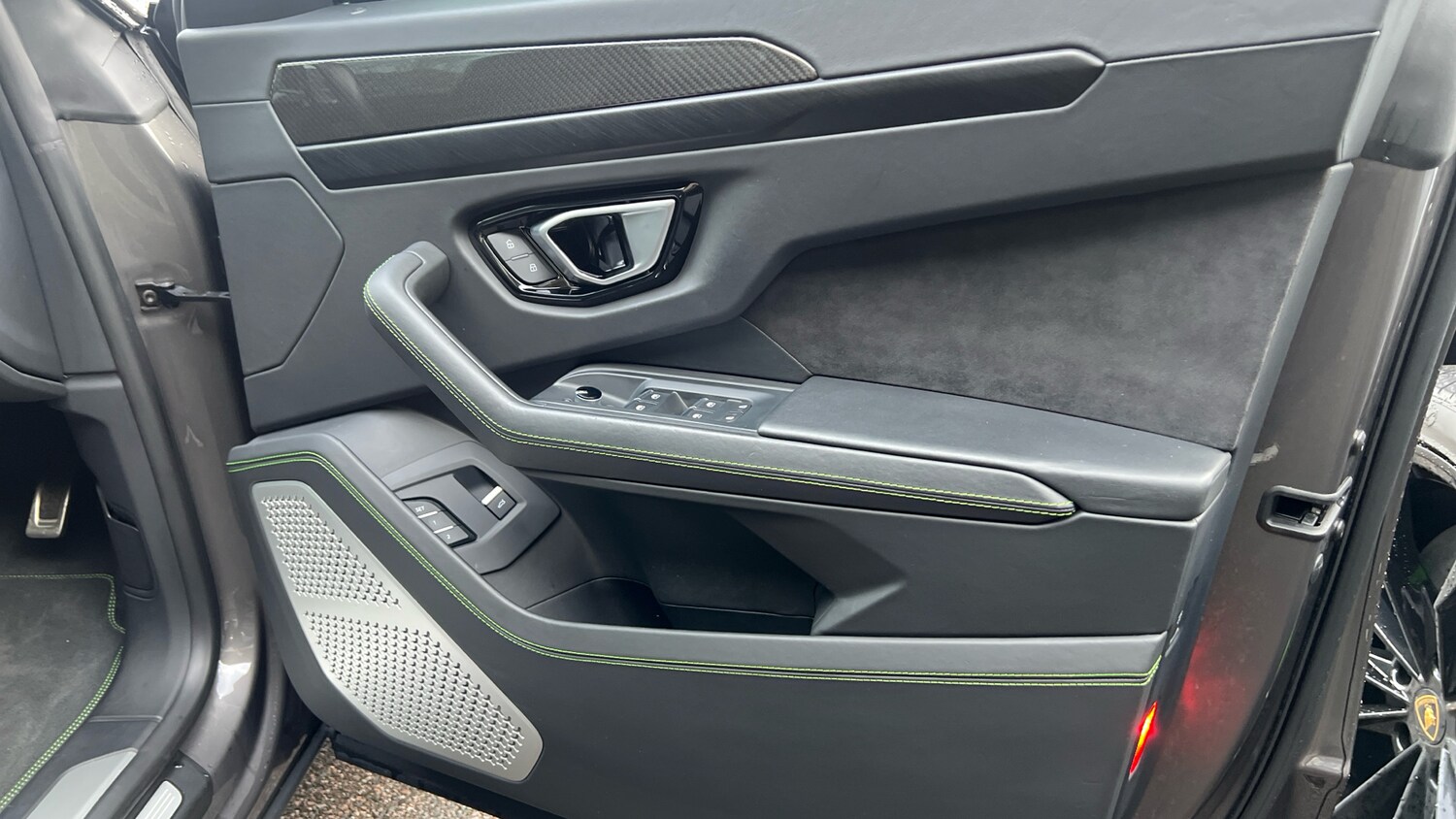 Used Lamborghini Urus 2021 for sale - 77277125: Photo 14