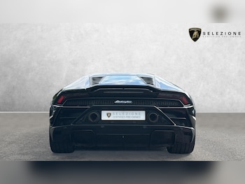 Used Lamborghini Huracan 2022 for sale - 78646991: Photo