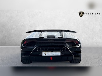 Used Lamborghini Huracan 2018 for sale - 78782157: Photo