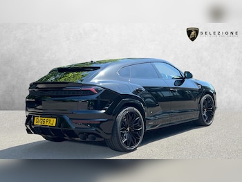 Used Lamborghini Urus 2026 for sale - 79010670: Photo