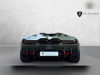 Used Lamborghini Revuelto 2024 for sale - 75309136: Photo