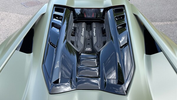 Used Lamborghini Revuelto 2024 for sale - 75309136: Photo 8