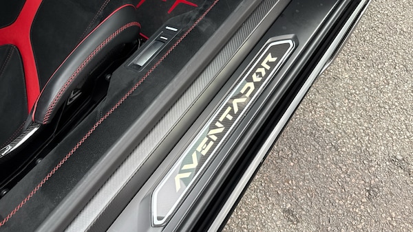Used Lamborghini Aventador 2019 for sale - 73942281: Photo 15