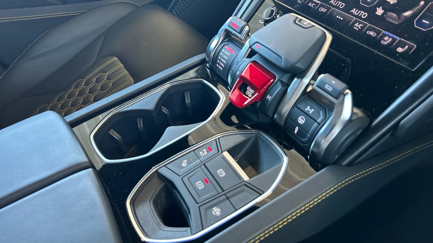 Used Lamborghini Urus 2023 for sale - 77937764: Photo 19