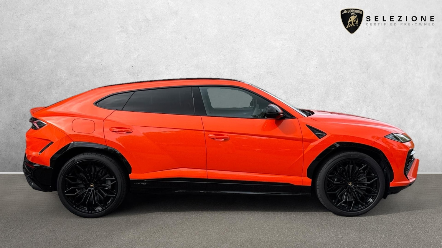 Used Lamborghini Urus 2025 for sale - 75694938: Photo 2