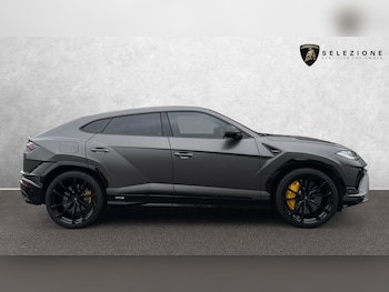 Used Lamborghini Urus 2024 for sale - 77303550: Photo