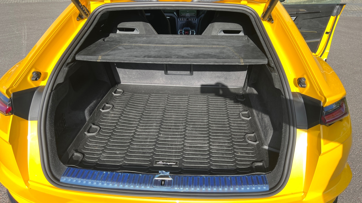 Used Lamborghini Urus 2023 for sale - 76547557: Photo 11