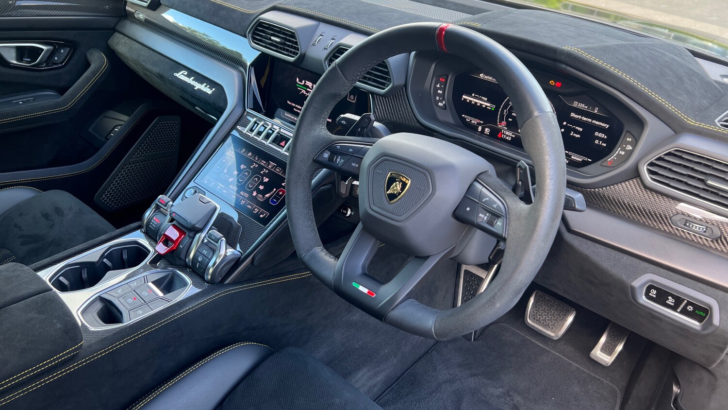 Used Lamborghini Urus 2023 for sale - 76547557: Photo 13