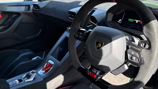 Used Lamborghini Huracan 2023 for sale - 74496881: Photo 16