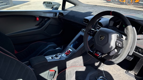 Used Lamborghini Huracan 2023 for sale - 74496881: Photo 6
