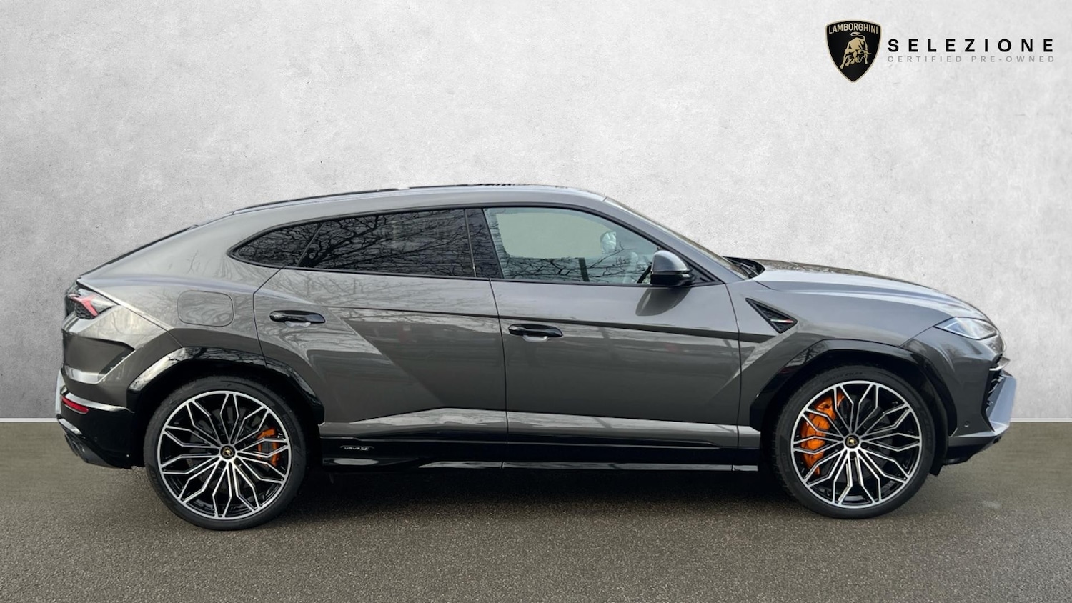 Used Lamborghini Urus 2025 for sale - 77837076: Photo 2