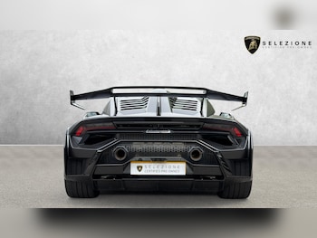 Used Lamborghini Huracan 2023 for sale - 79246284: Photo