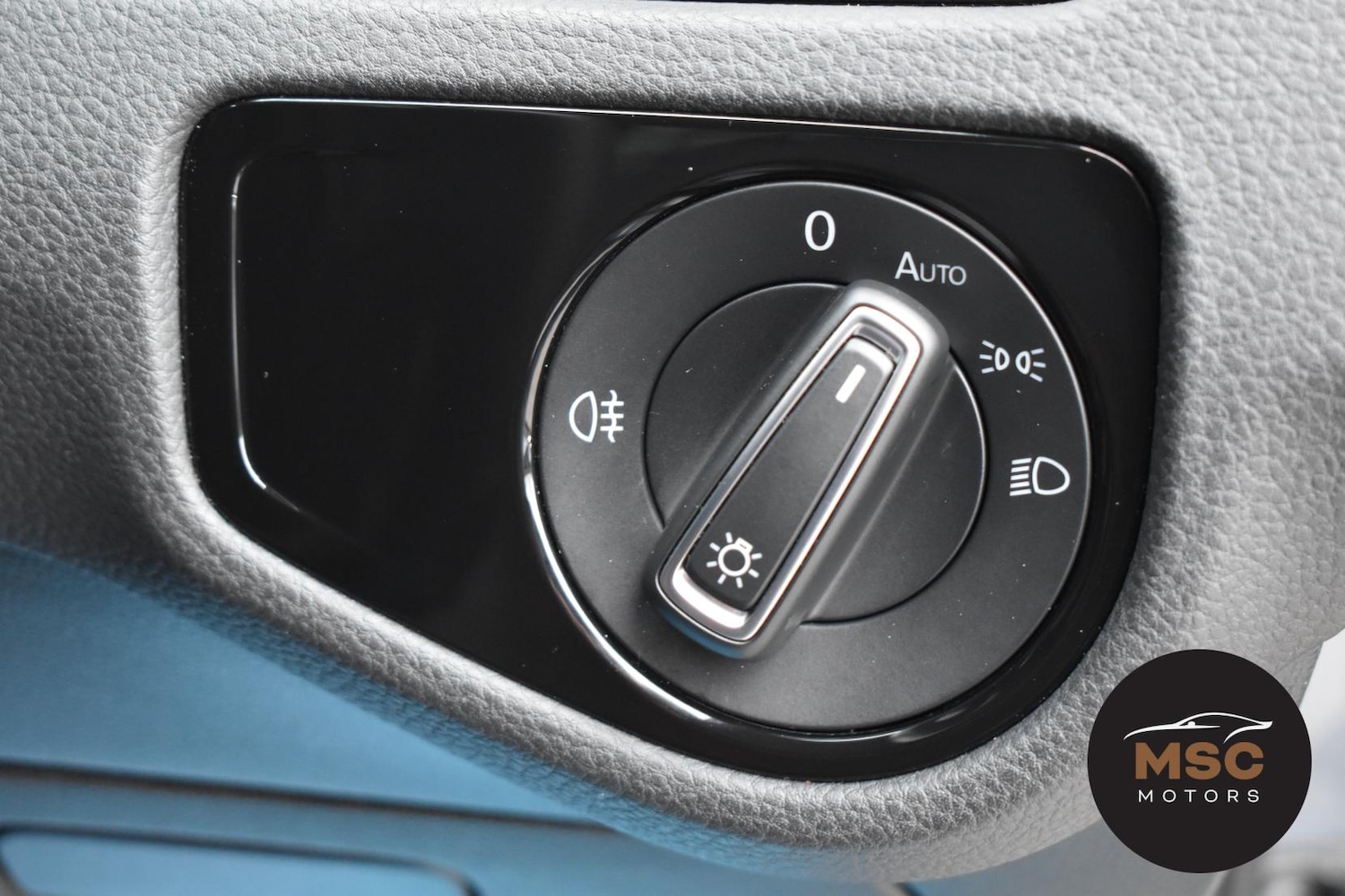 Used Volkswagen Golf 2019 for sale - 76172718: Photo 39