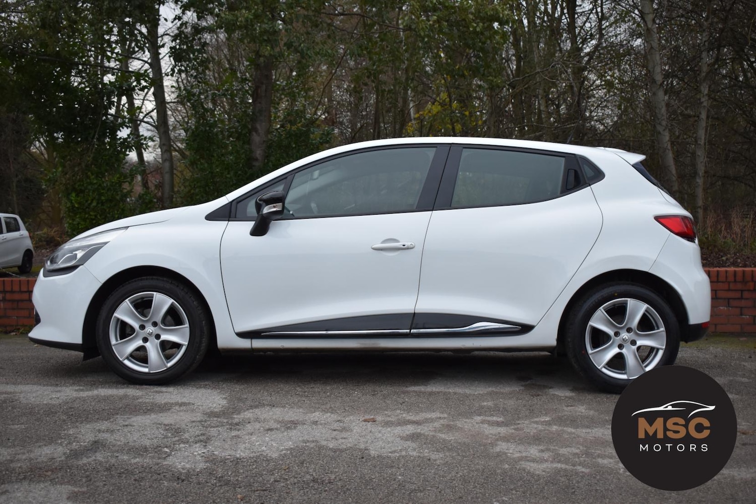 Used Renault Clio 2016 for sale - 76818130: Photo 10