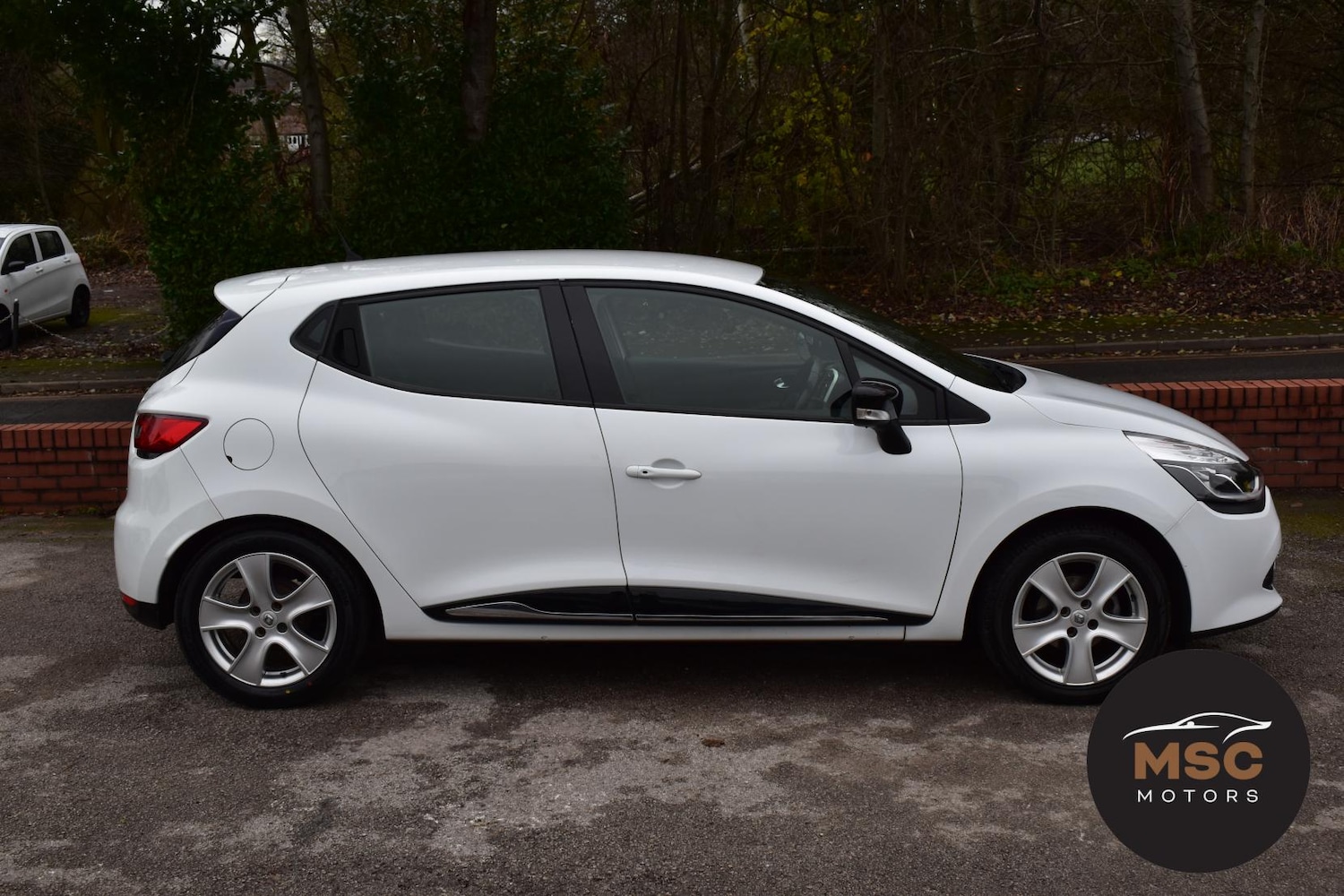 Used Renault Clio 2016 for sale - 76818130: Photo 21