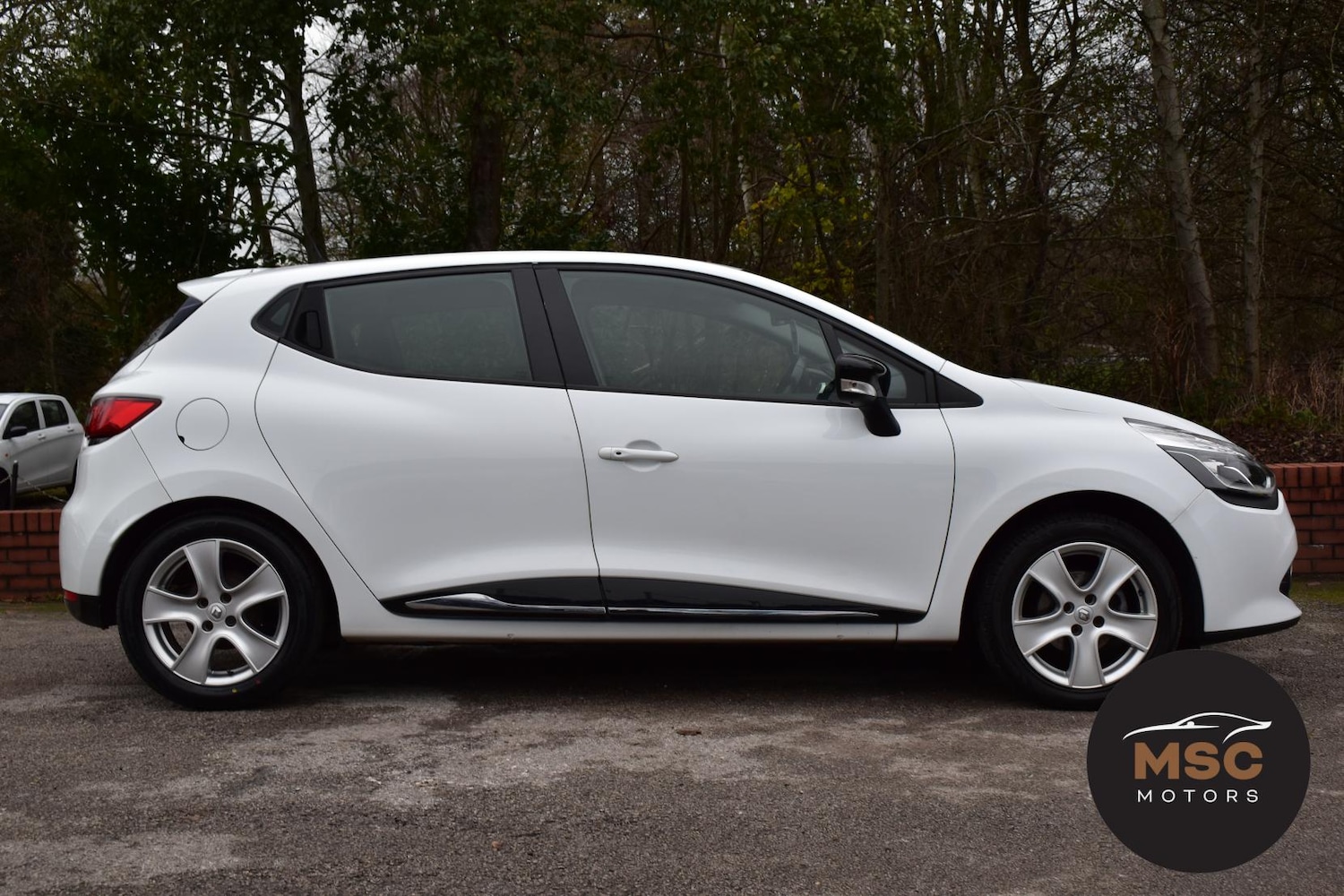 Used Renault Clio 2016 for sale - 76818130: Photo 22