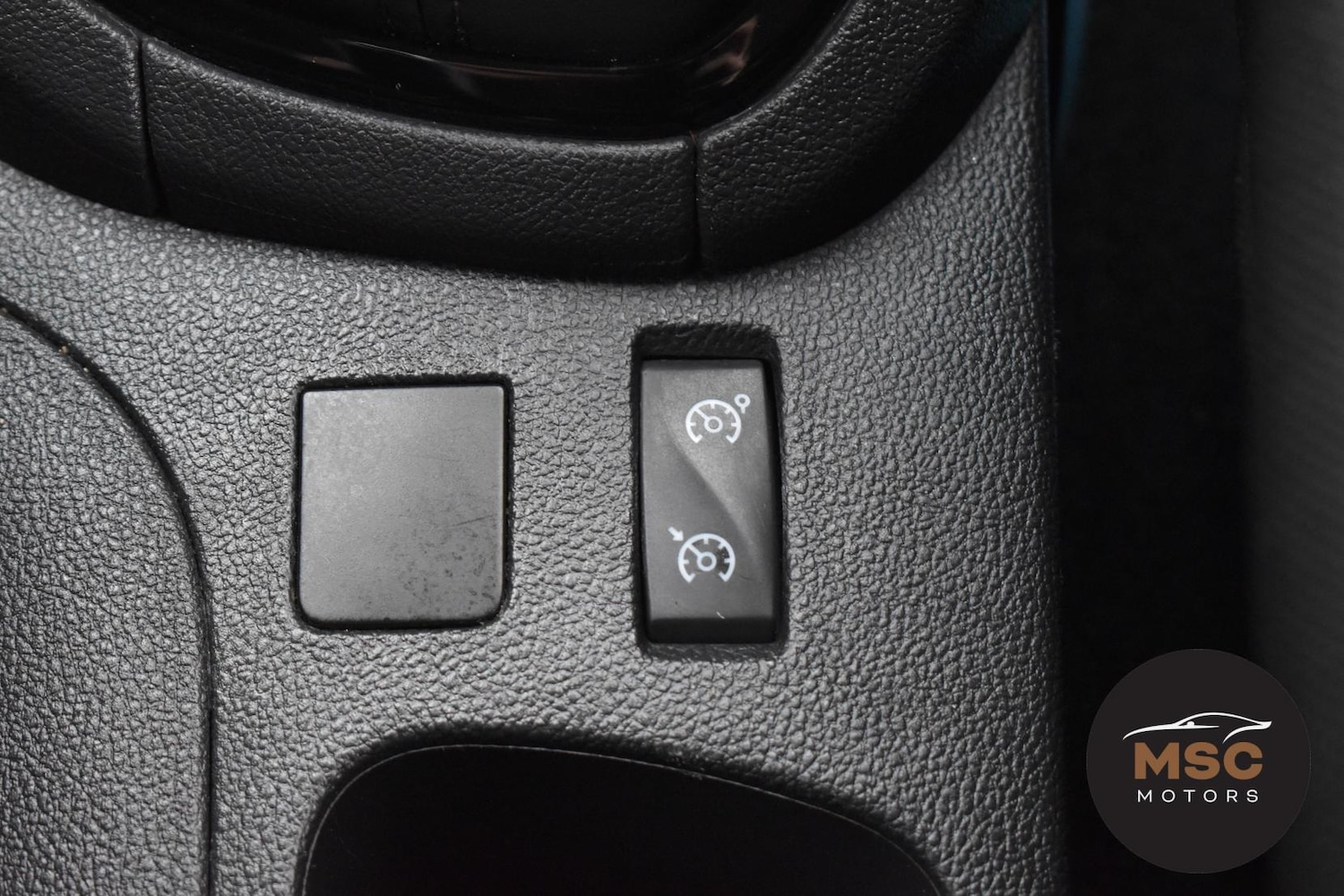 Used Renault Clio 2016 for sale - 76818130: Photo 46