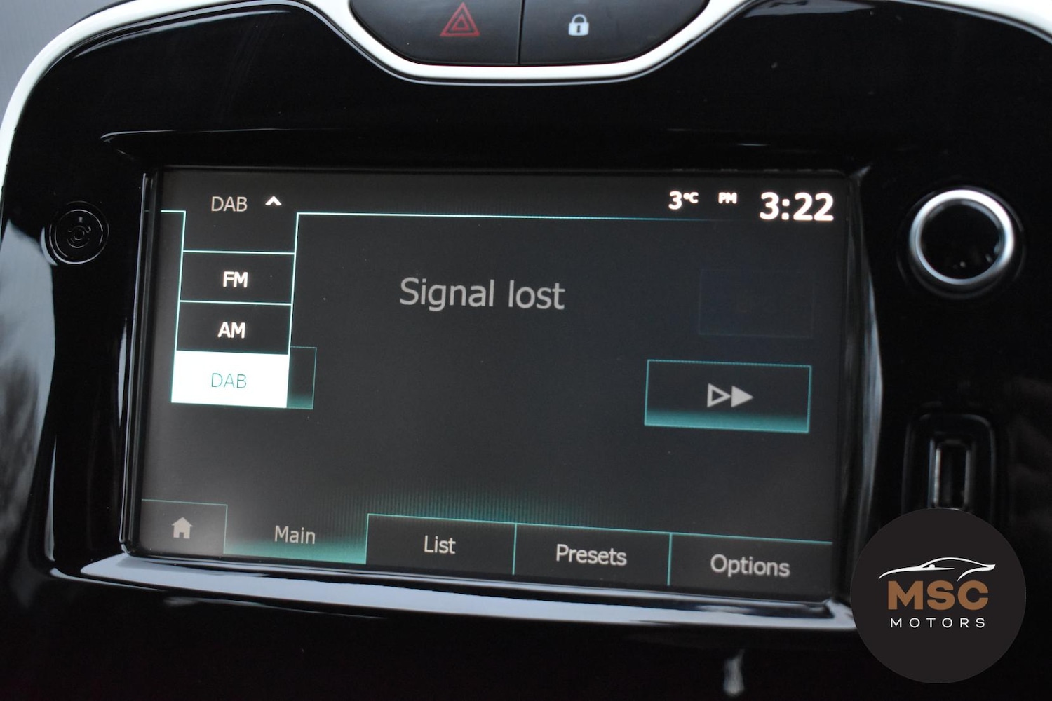 Used Renault Clio 2016 for sale - 76818130: Photo 50