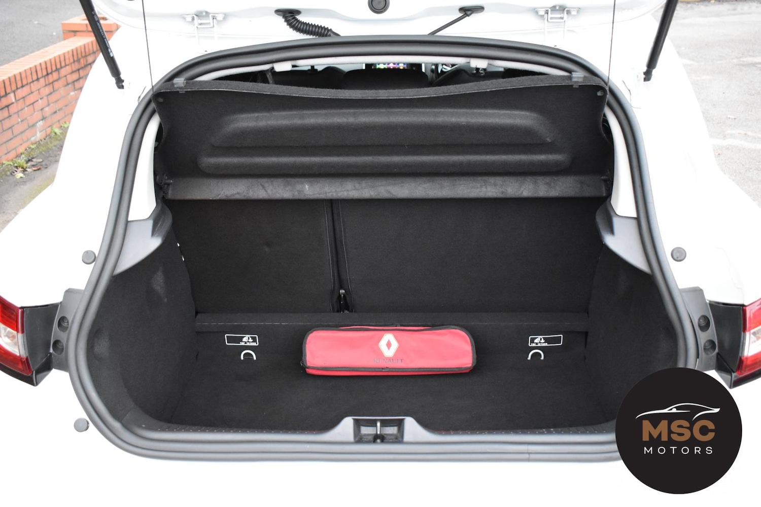 Used Renault Clio 2016 for sale - 76818130: Photo 55