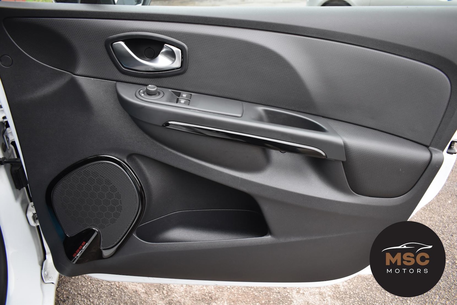 Used Renault Clio 2016 for sale - 76818130: Photo 56