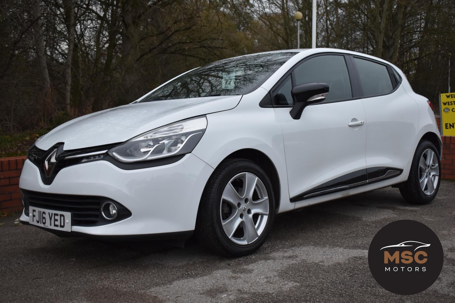 Used Renault Clio 2016 for sale - 76818130: Photo 8