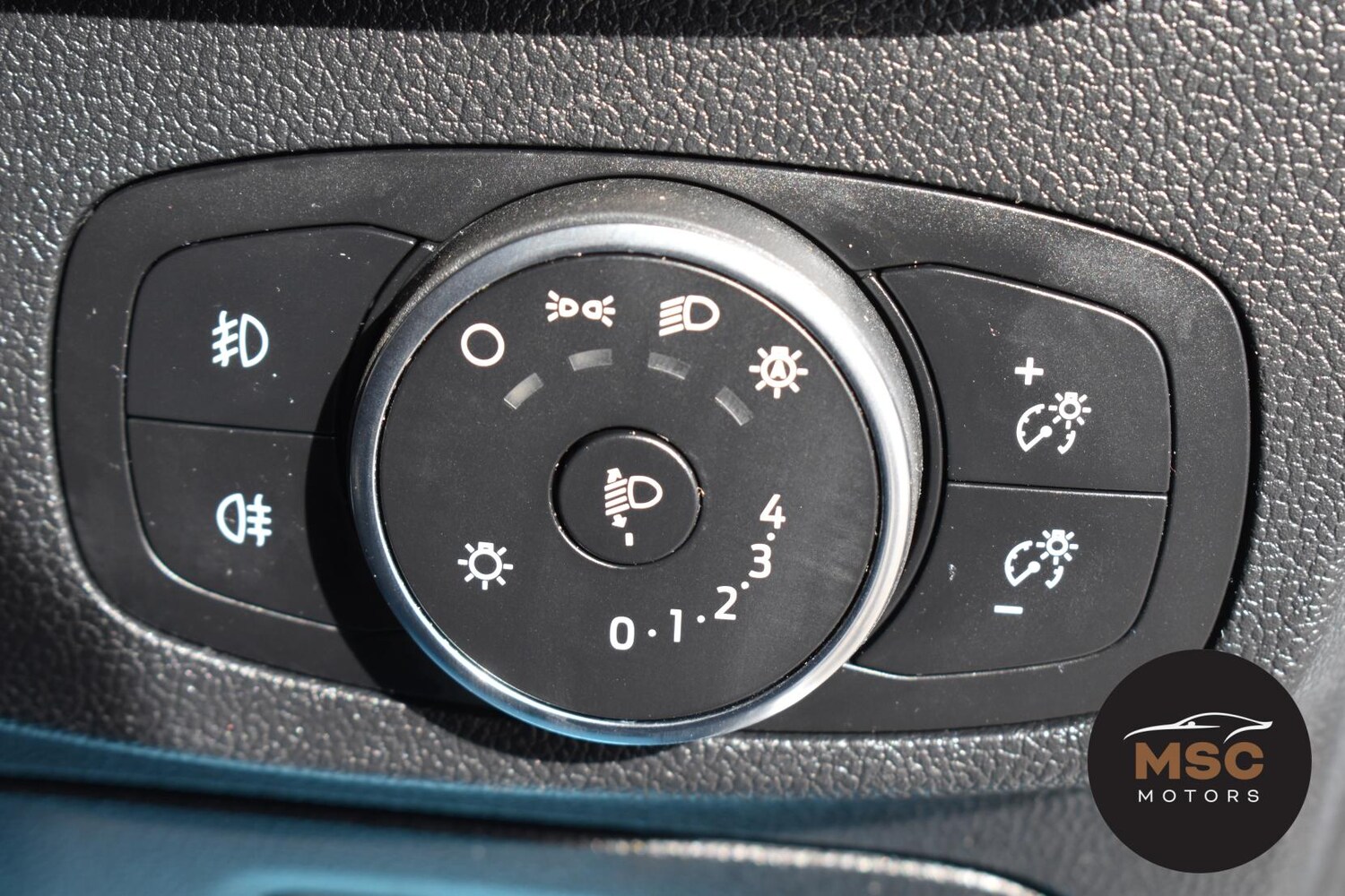 Used Ford Focus 2019 for sale - 76098084: Photo 30