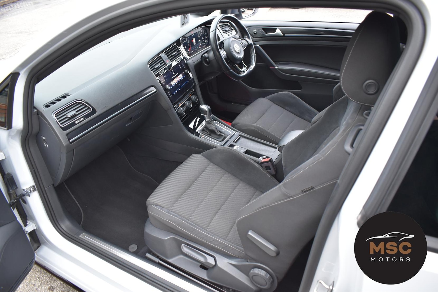 Used Volkswagen Golf 2018 for sale - 77423818: Photo 35