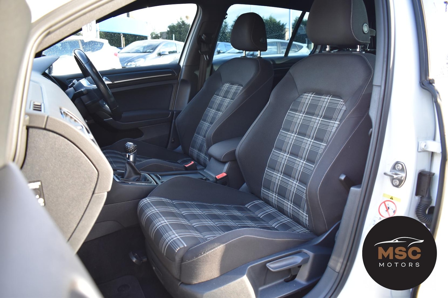 Used Volkswagen Golf 2017 for sale - 76494343: Photo 34