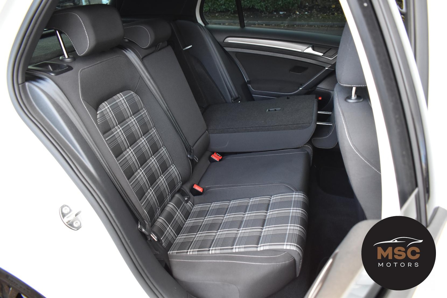 Used Volkswagen Golf 2017 for sale - 76494343: Photo 38