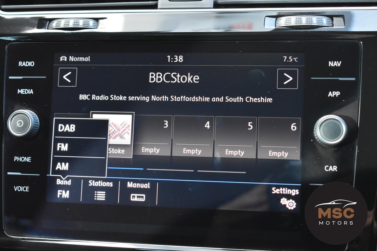 Used Volkswagen Golf 2017 for sale - 76494343: Photo 59