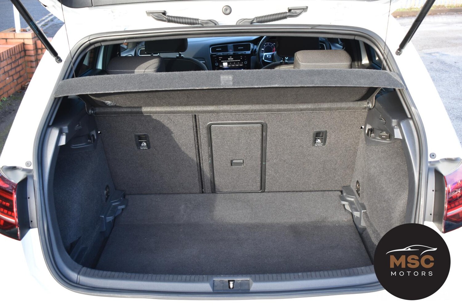 Used Volkswagen Golf 2017 for sale - 76494343: Photo 67