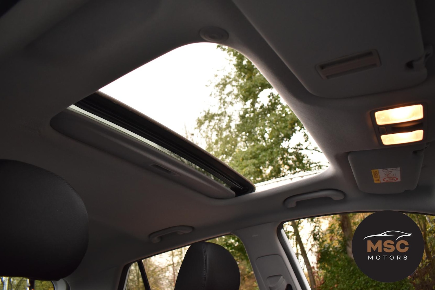 Used Hyundai i10 2016 for sale - 76882168: Photo 33