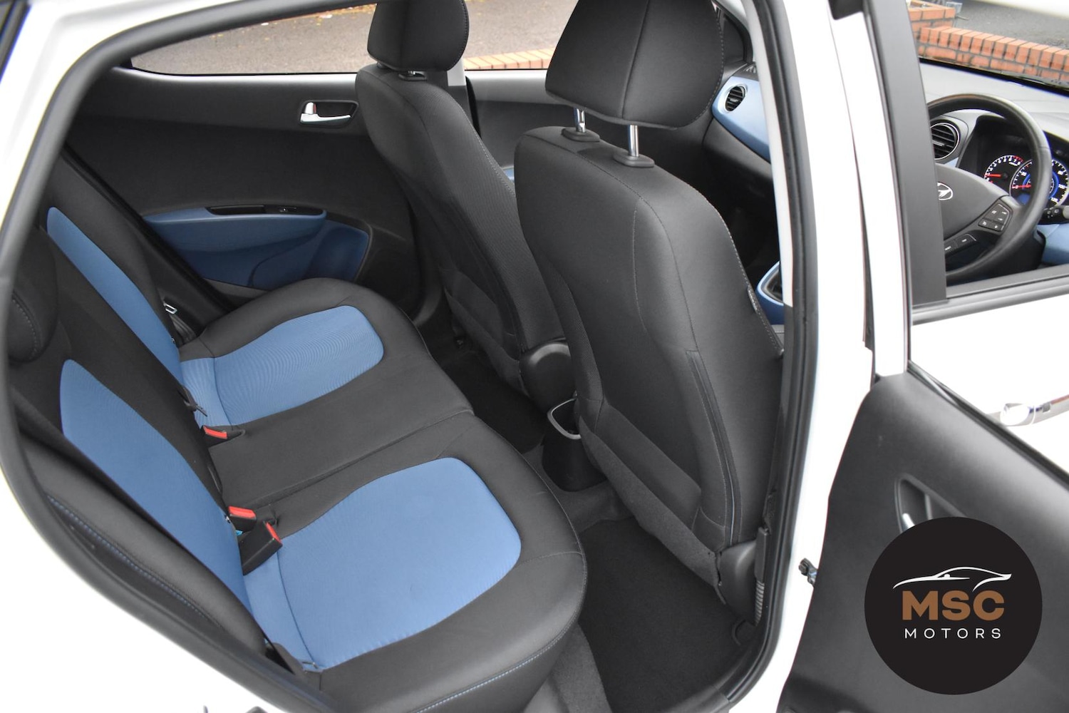 Used Hyundai i10 2016 for sale - 76882168: Photo 36