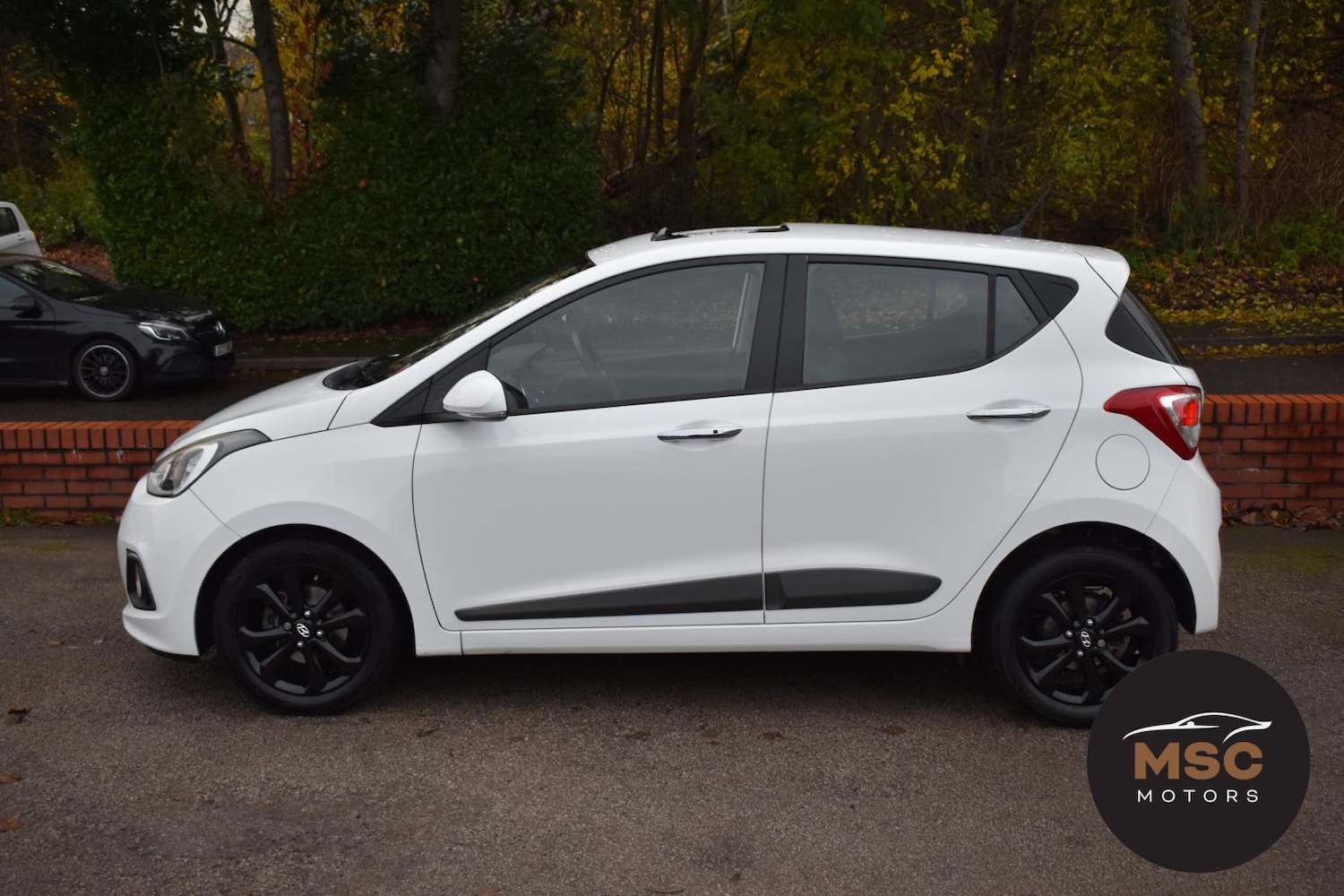Used Hyundai i10 2016 for sale - 76882168: Photo 9