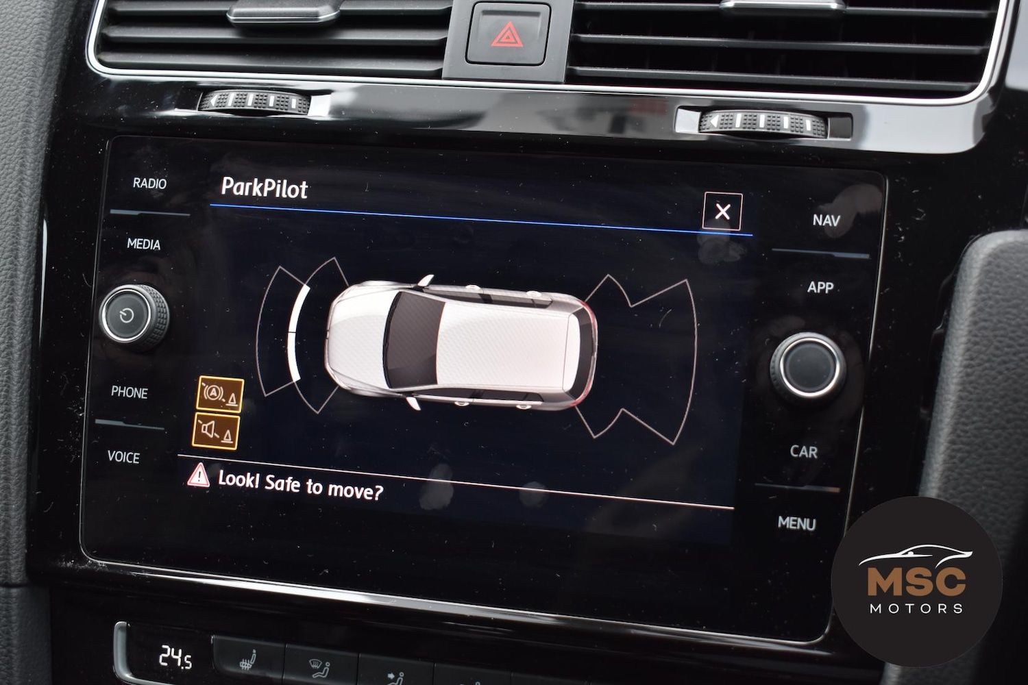 Used Volkswagen Golf 2018 for sale - 76467837: Photo 25