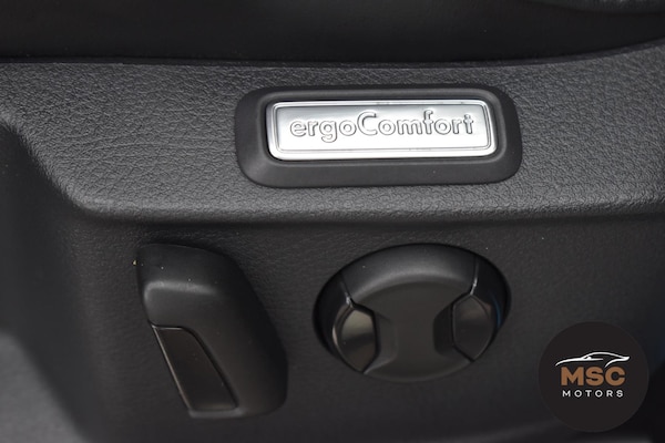 Used Volkswagen Passat 2020 for sale - 75630039: Photo 34