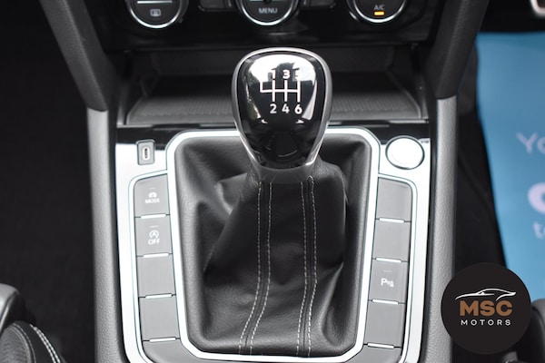 Used Volkswagen Passat 2020 for sale - 75630039: Photo 53