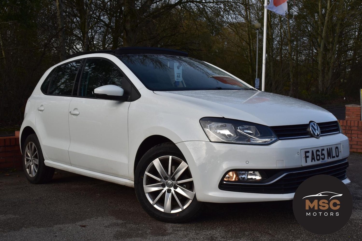 Used Volkswagen Polo 2016 for sale - 76709823: Photo 2
