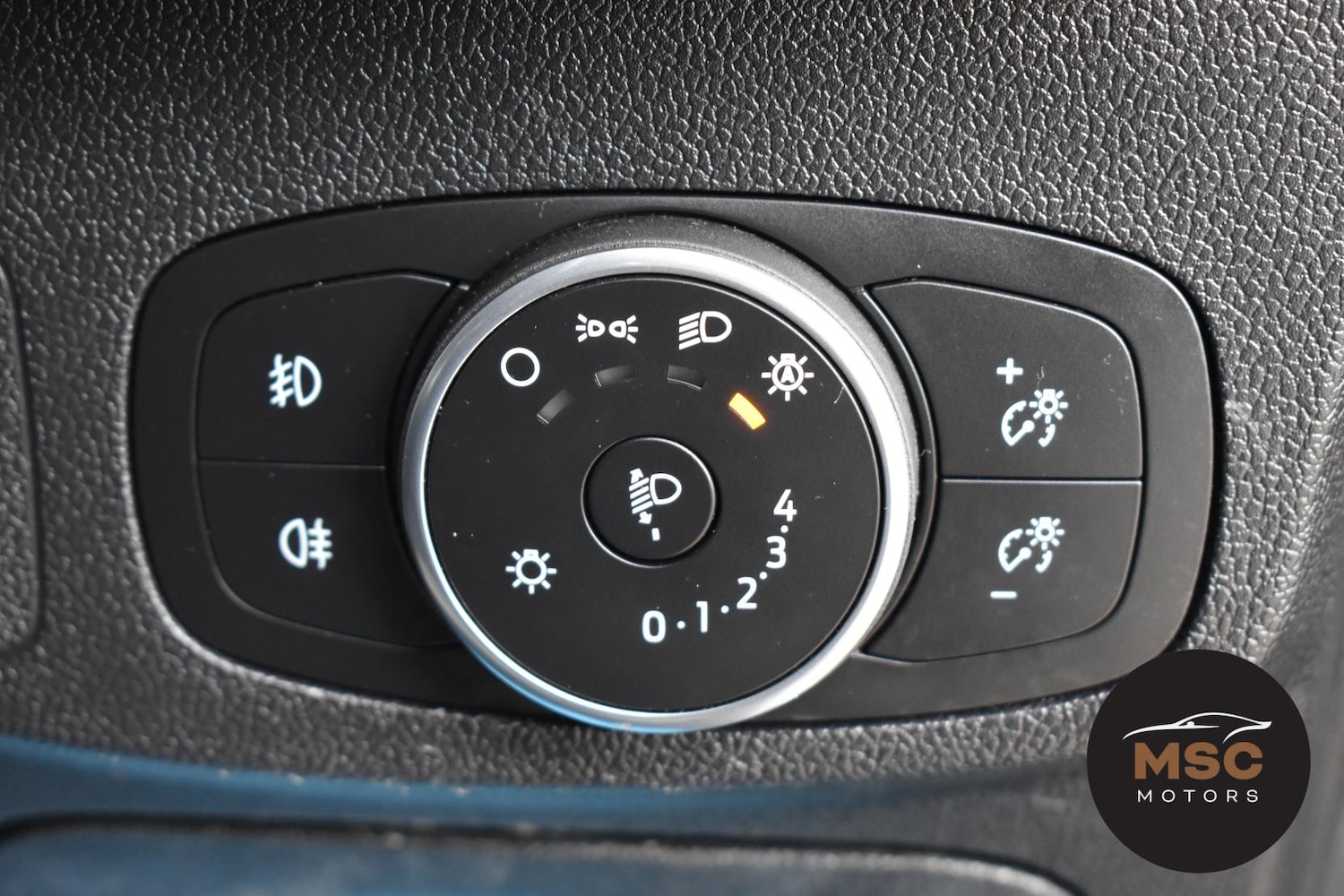 Used Ford Focus 2018 for sale - 76882171: Photo 30