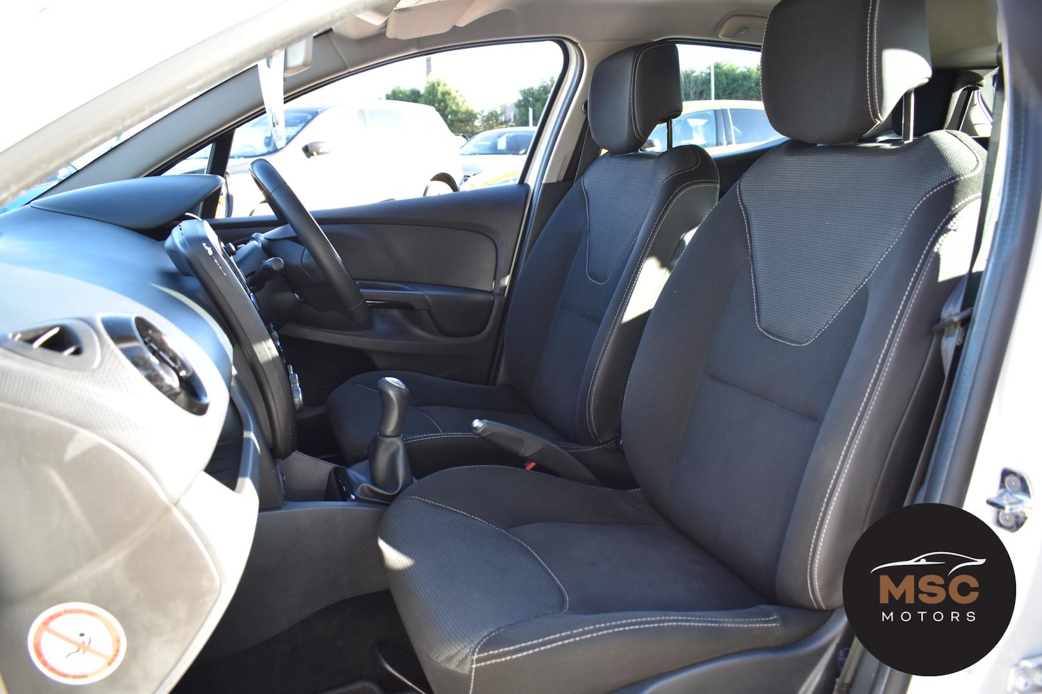 Used Renault Clio 2016 for sale - 76643873: Photo 33