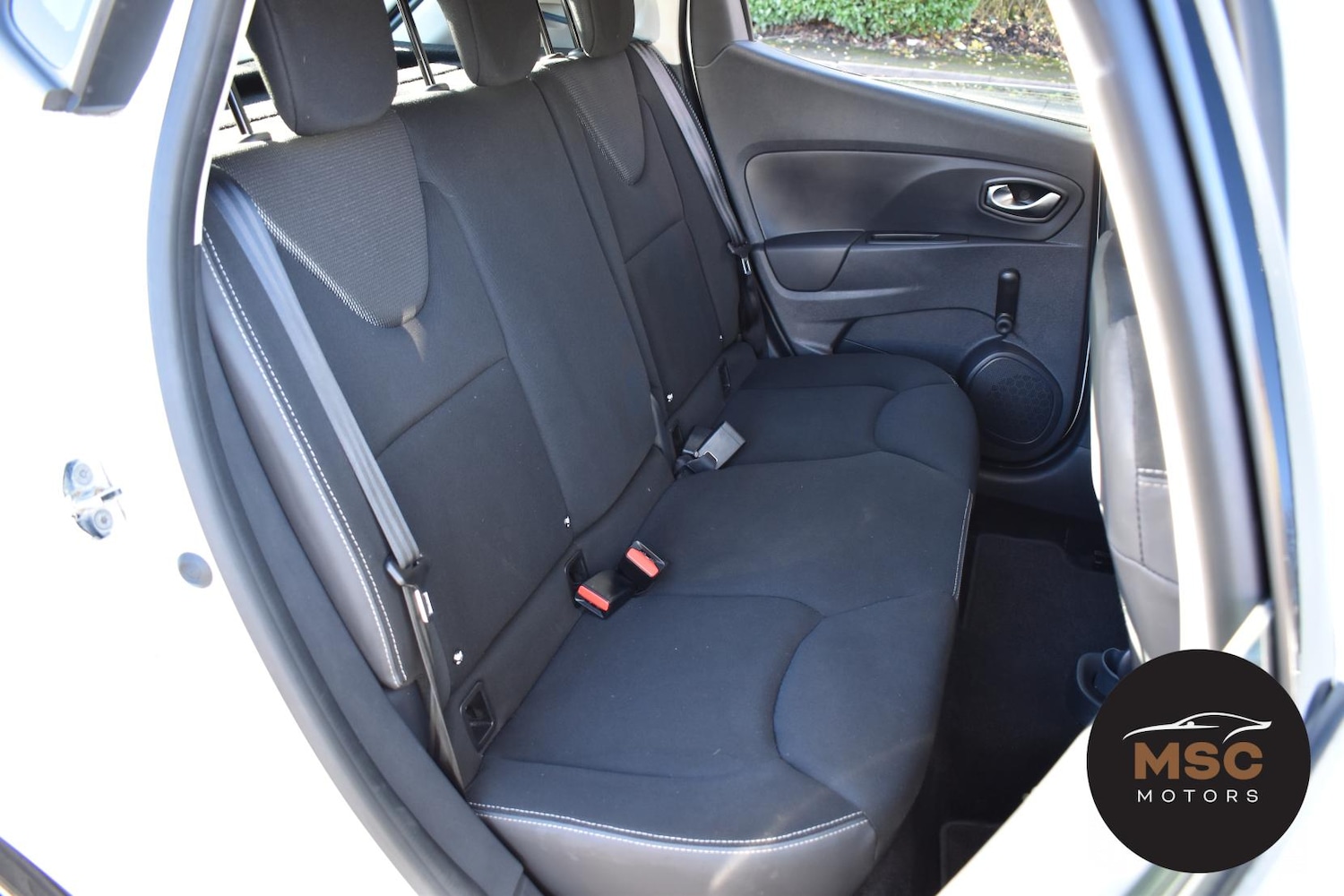 Used Renault Clio 2016 for sale - 76643873: Photo 35