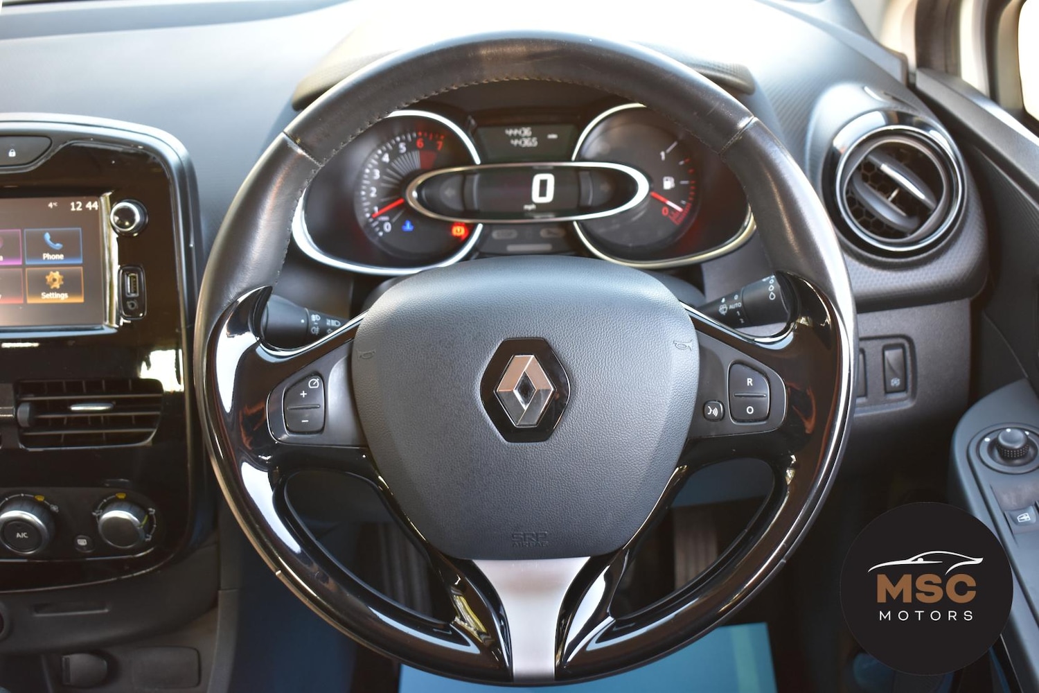 Used Renault Clio 2016 for sale - 76643873: Photo 43