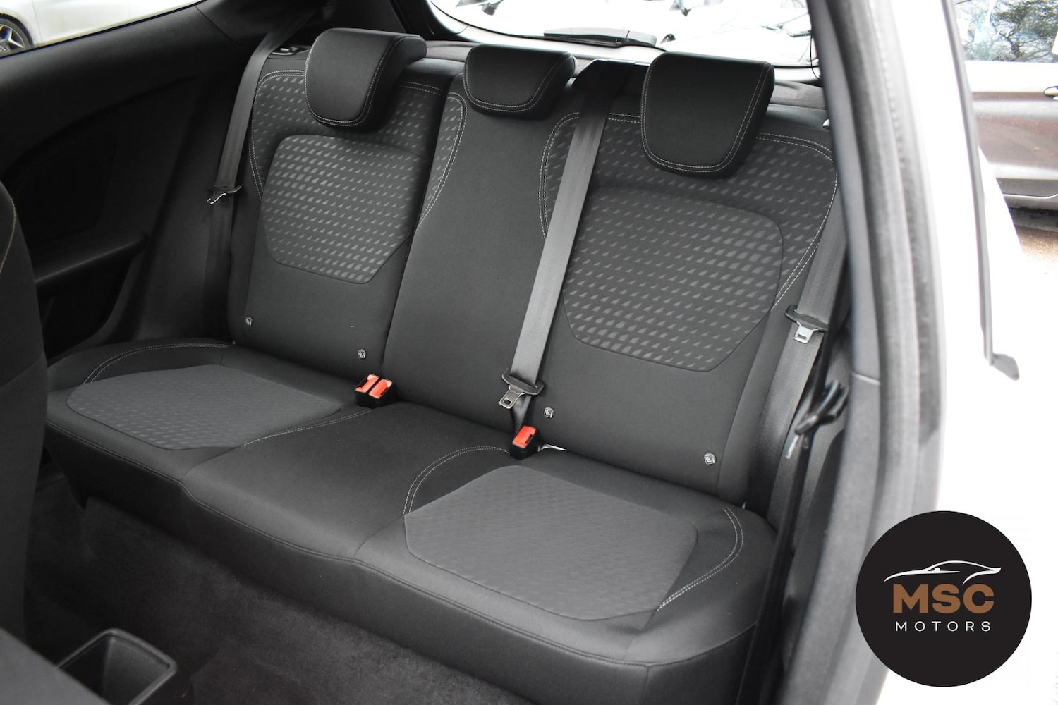 Used Ford Fiesta 2018 for sale - 76696989: Photo 33