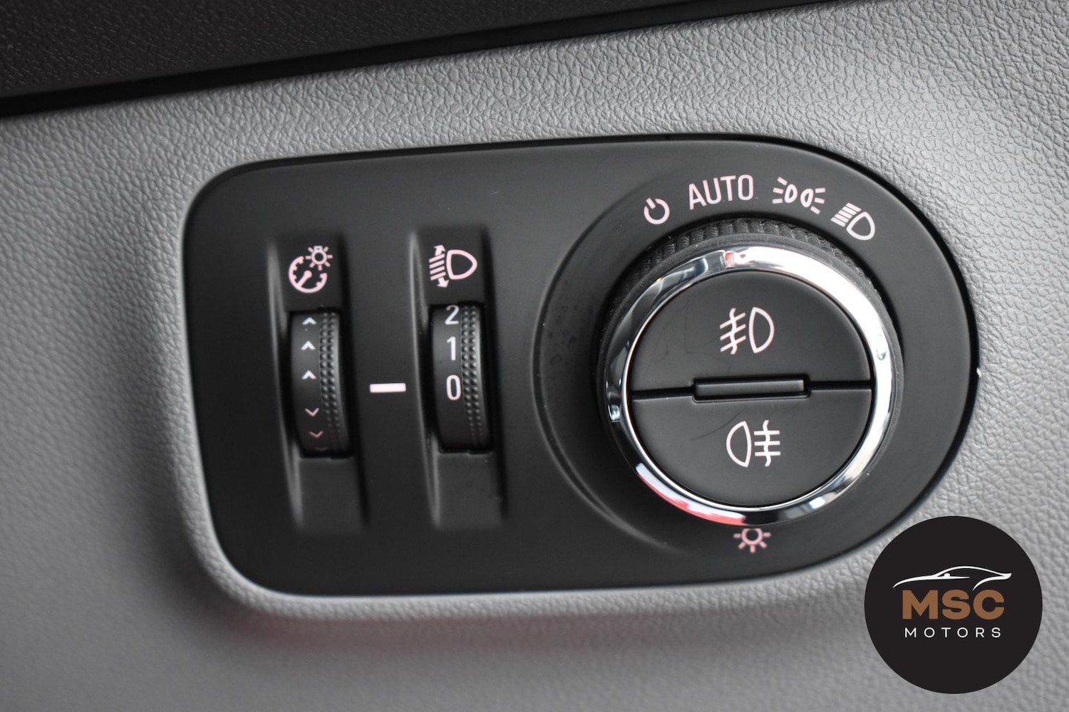 Used Vauxhall Corsa 2016 for sale - 77013355: Photo 30