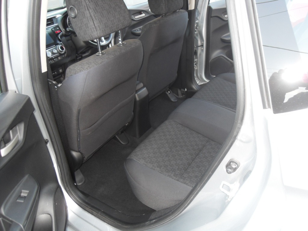 Used Honda Jazz 2016 for sale - 76096948: Photo 10