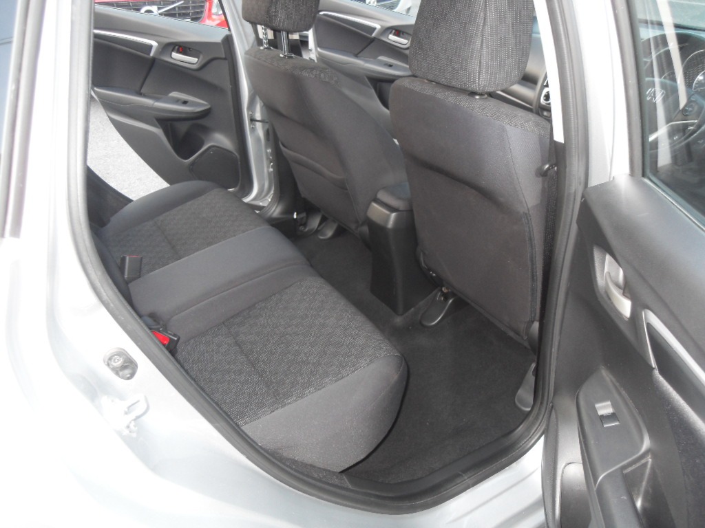 Used Honda Jazz 2016 for sale - 76096948: Photo 9